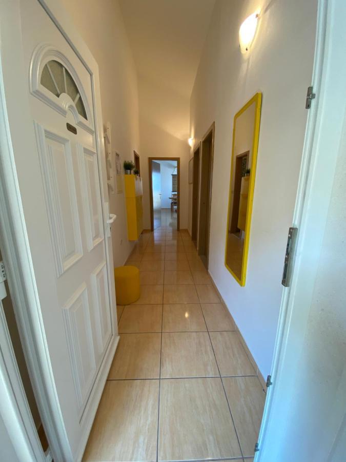 The View Apartment Supetar Exterior foto