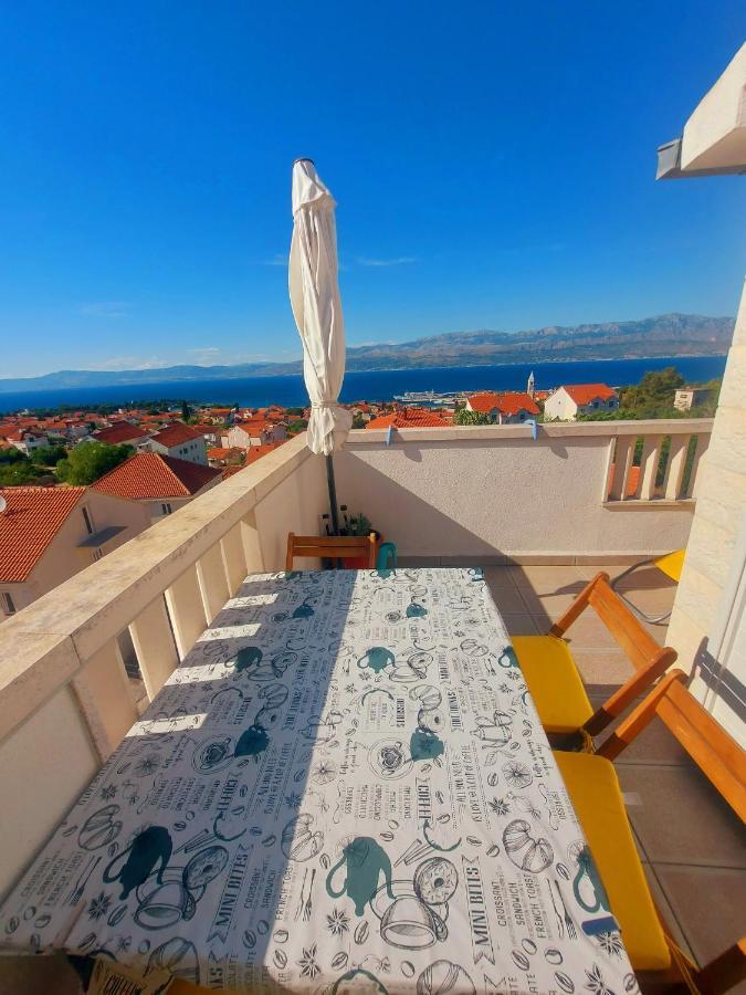 The View Apartment Supetar Exterior foto