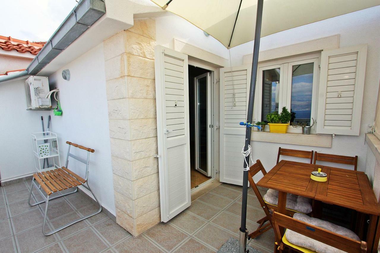 The View Apartment Supetar Exterior foto