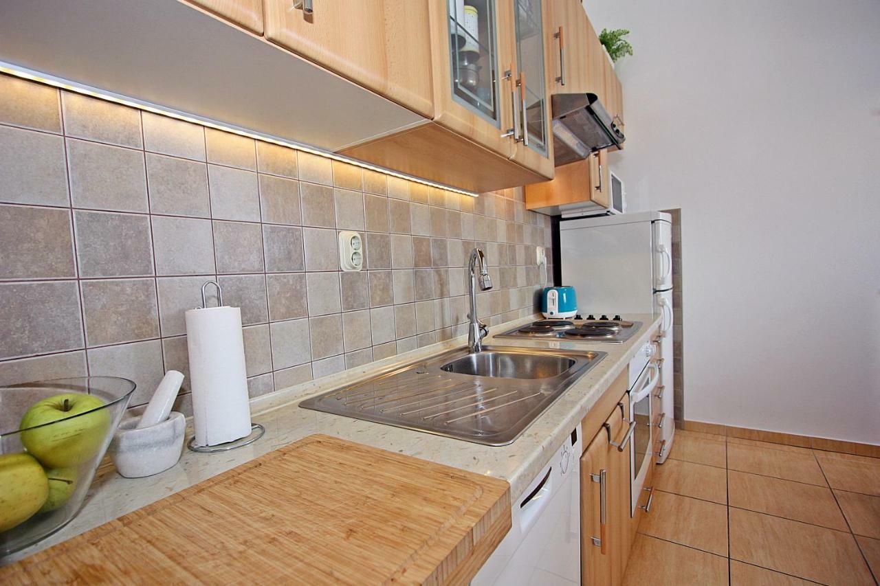 The View Apartment Supetar Exterior foto