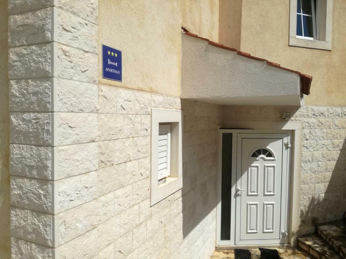 The View Apartment Supetar Exterior foto